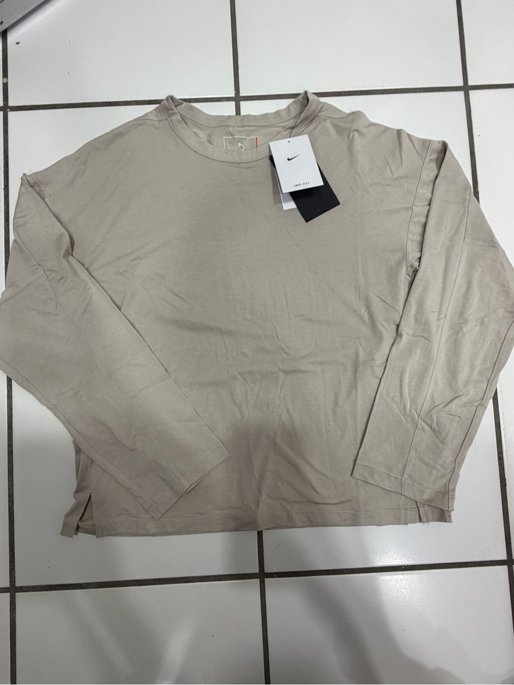 Nike Men’s Long Sleeve Crew Tee - Light Beige